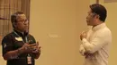 Pemred Bola.com, Darojatun (kiri) berdiskusi dengan Direktur Digital NBA, Tomoi Kouchi saat Workshop NBA di Hotel Fermount, Jakarta, (7/9/2017). Emtek satu-satunya grup Media di Indonesia yang menjalin kerjasama dengan NBA. (Bola.com/Nicklas Hanoatubun)  