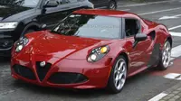 Alfa Romeo 4C , 'Bintang Tamu' IIMS 2014 Didandani Ulang