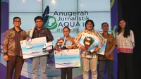 AQUA Grup mengadakan ajang kompetisi bernama Anugerah Jurnalistik AQUA (AJA) yang pada 2014 telah memasuki tahun ke-4. Ini pemenangnya