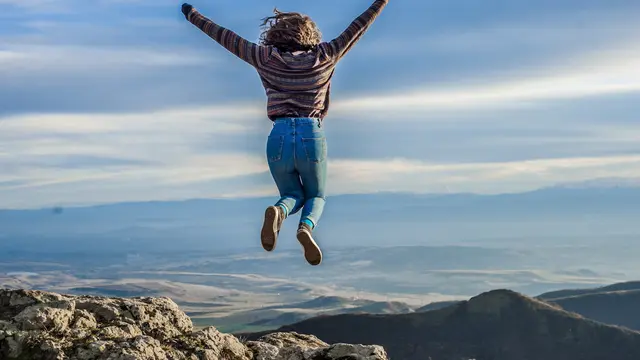 Arti Mimpi Terjatuh Pertanda Membutuhkan Bantuan
