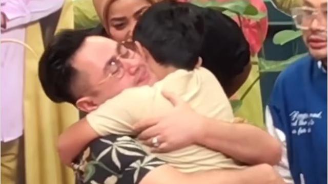 6 Momen Haru Nassar Bertemu Sang Putra, Rindu Usai 7 Tahun Tak Berjumpa