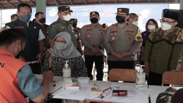 Wakapolda Jatim Minta Pemkot Malang Capai Target Vaksinasi Booster Sebelum Lebaran