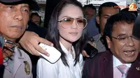 Hotman: Mobil Vellfire adalah Uang Muka dari Wawan untuk Jennifer