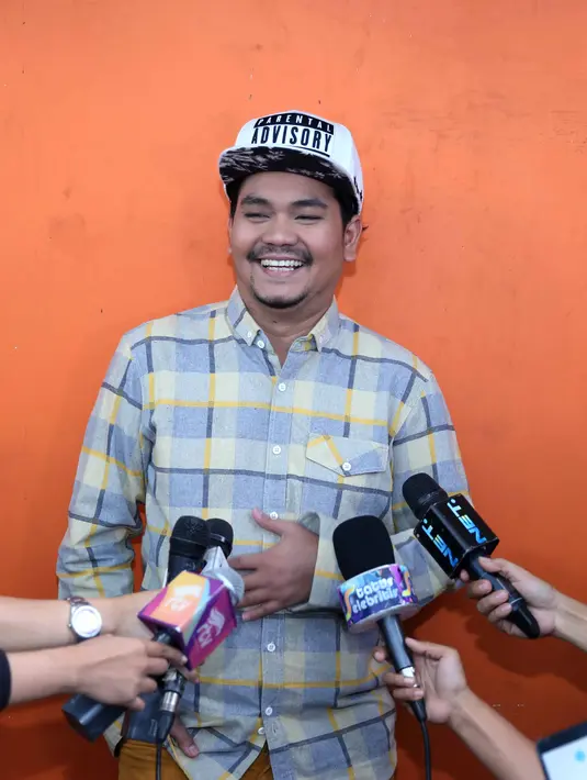 Indra Bekti mengabarkan, bahwa dua hari kedepan jika tidak ada alangan istrinya, Dilla sudah diperbolehkan pulang dari rumah sakit. Begitu juga dengan Indra yang harus mulai aktifitasnya kembali. (Nurwahyunan/Bintang.com)