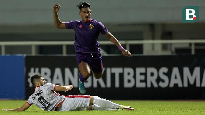 bri liga 1: muncul saat jumpa pers jelang laga, septian satria bagaskara jadi starter persik saat ha