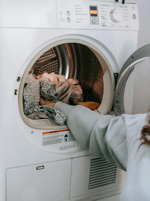 1. Cuci dengan Tangan atau Mesin pada Pengaturan Halus