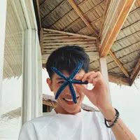 Julian Jacob tampilkan keindahan alam di MV terbarunya, Layarkan.