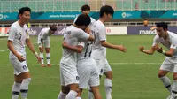 Timnas Korea Selatan U-23 selebrasi setelah mencetak gol ke gawang Vietnam pada laga semifinal Asian Games 2018 di Stadion Pakansari, Cibinong, Rabu (29/8/2018). (Bola.com/Dok. INASGOC)