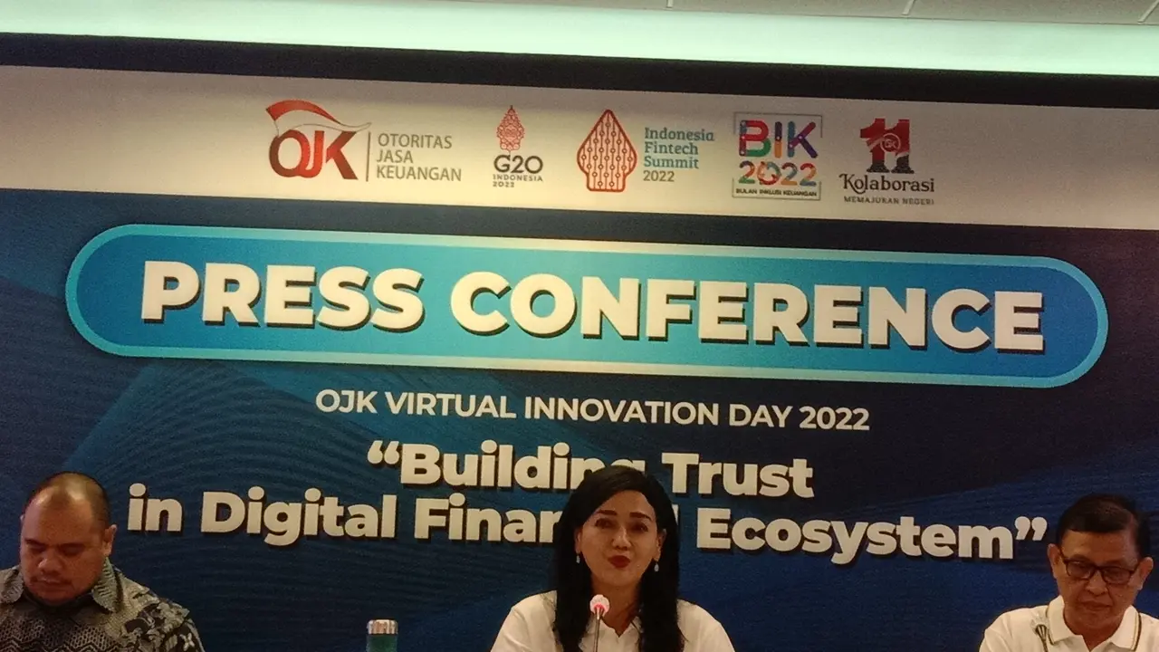 Anggota Dewan Komisaris OJK Bidang Edukasi dan Perlindungan Konsumen, Friderica Widyasari Dewi