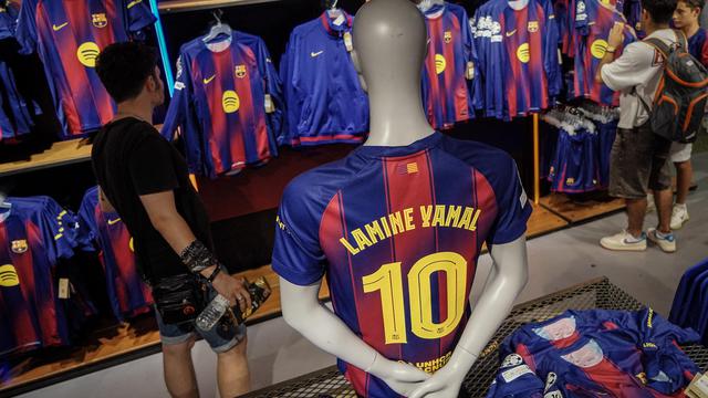 Jersey Baru Lamine Yamal Ramai Diburu Suporter