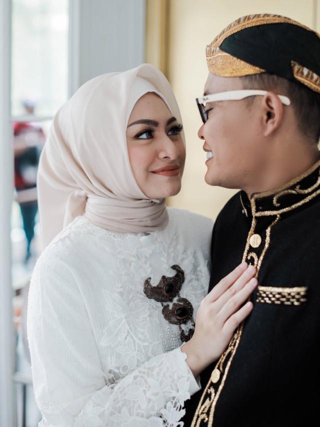 Nathalie Holscher dan Sule. (Foto: Instagram @nathalieholscher)