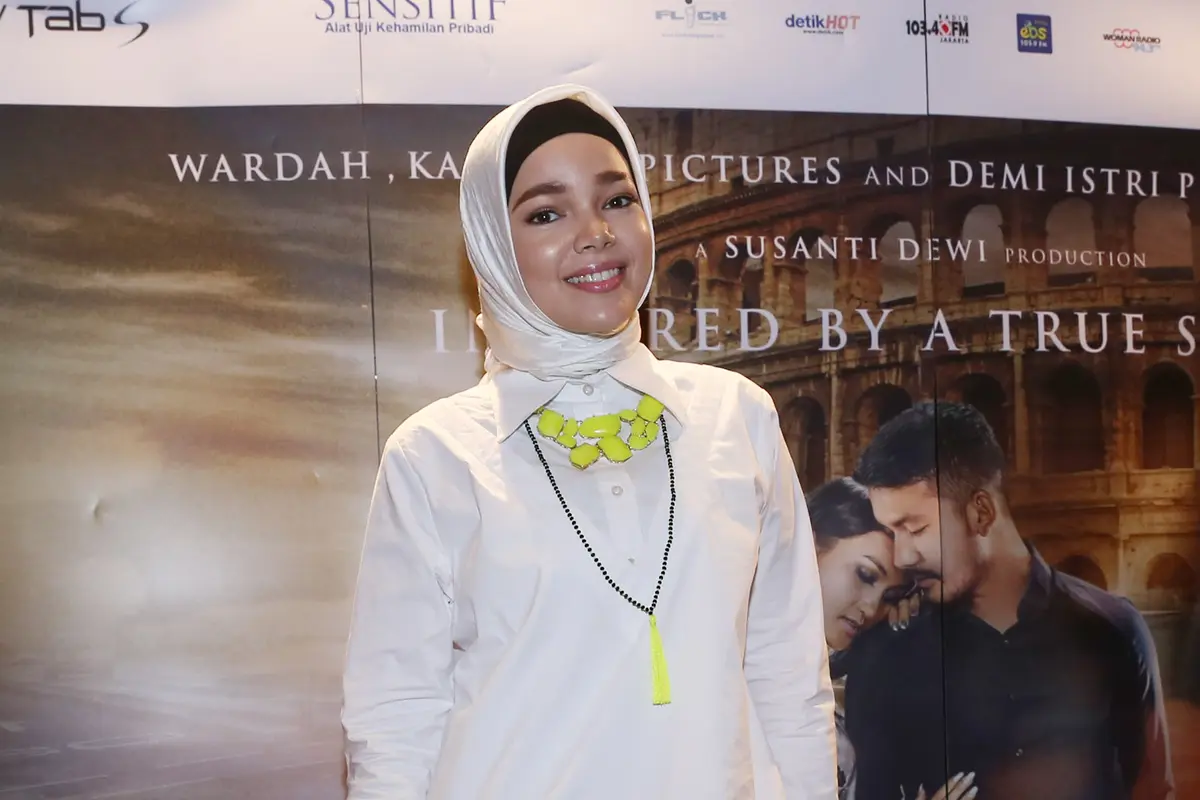 Dewi Sandra