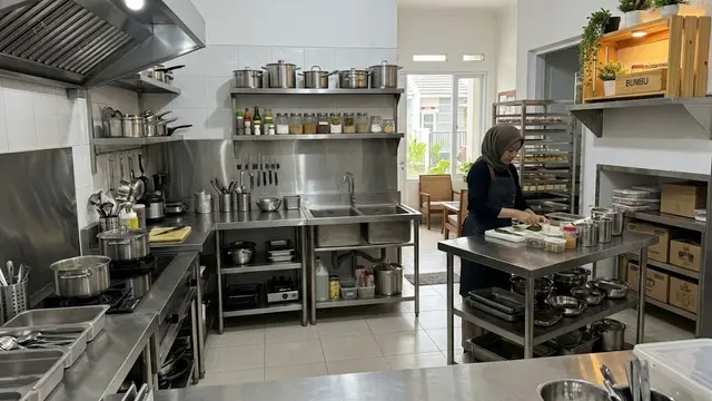 Dapur Rumah Sekaligus Tempat Usaha