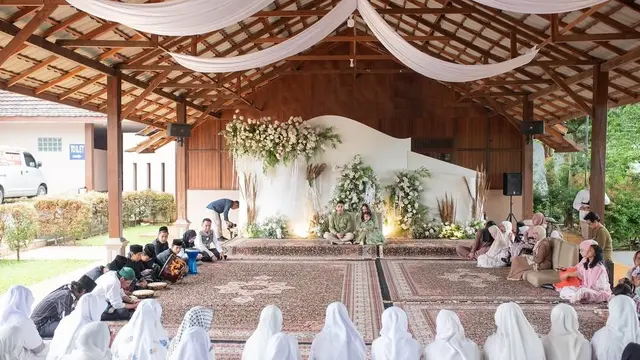 Baru Umumkan Kabar Kehamilan Kedua, Ini 6 Potret Tasyakuran 4 Bulanan Siti Badriah