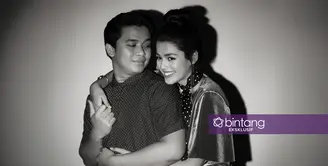 Sekitar satu tahun hubungan Billy Syahputra dan Susan Sameh menjalin kasih. Keduanya menjalin hubungan serius. Lantas kapan pasangan kekasih ini akan meresmikan hubungannya? (Deki Prayoga/Bintang.com)