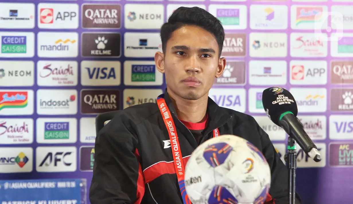 Penggawa Timnas Indonesia, Marselino Ferdinan mengatakan bahwa para pemain sudah siap 100% bertarung melawan Bahrain pada Selasa (25/3/2025) malam. (Liputan6.com/Angga Yuniar)