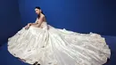 Koleksi Fall Winter 2025 dari Tinara juga bisa diluncurkan bertepatan dengan keikutsertaannya di New York Bridal Fashion Week ini.  [Tinara]
