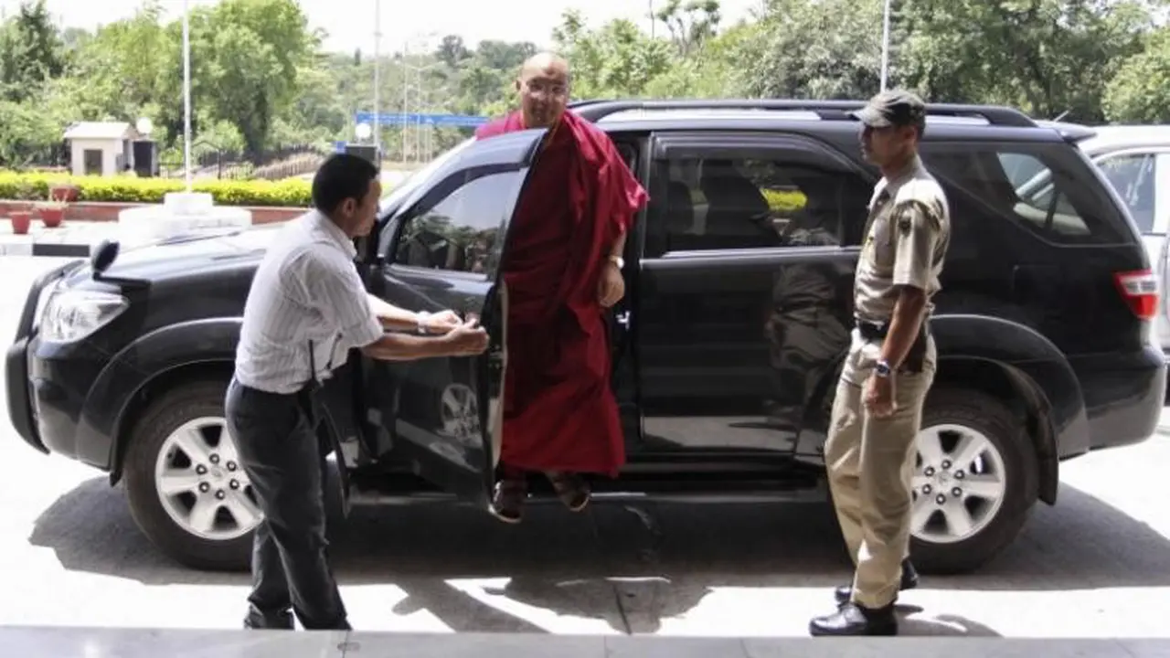 Karmapa Lama, tokoh Buddha ketiga paling senior di Tibet