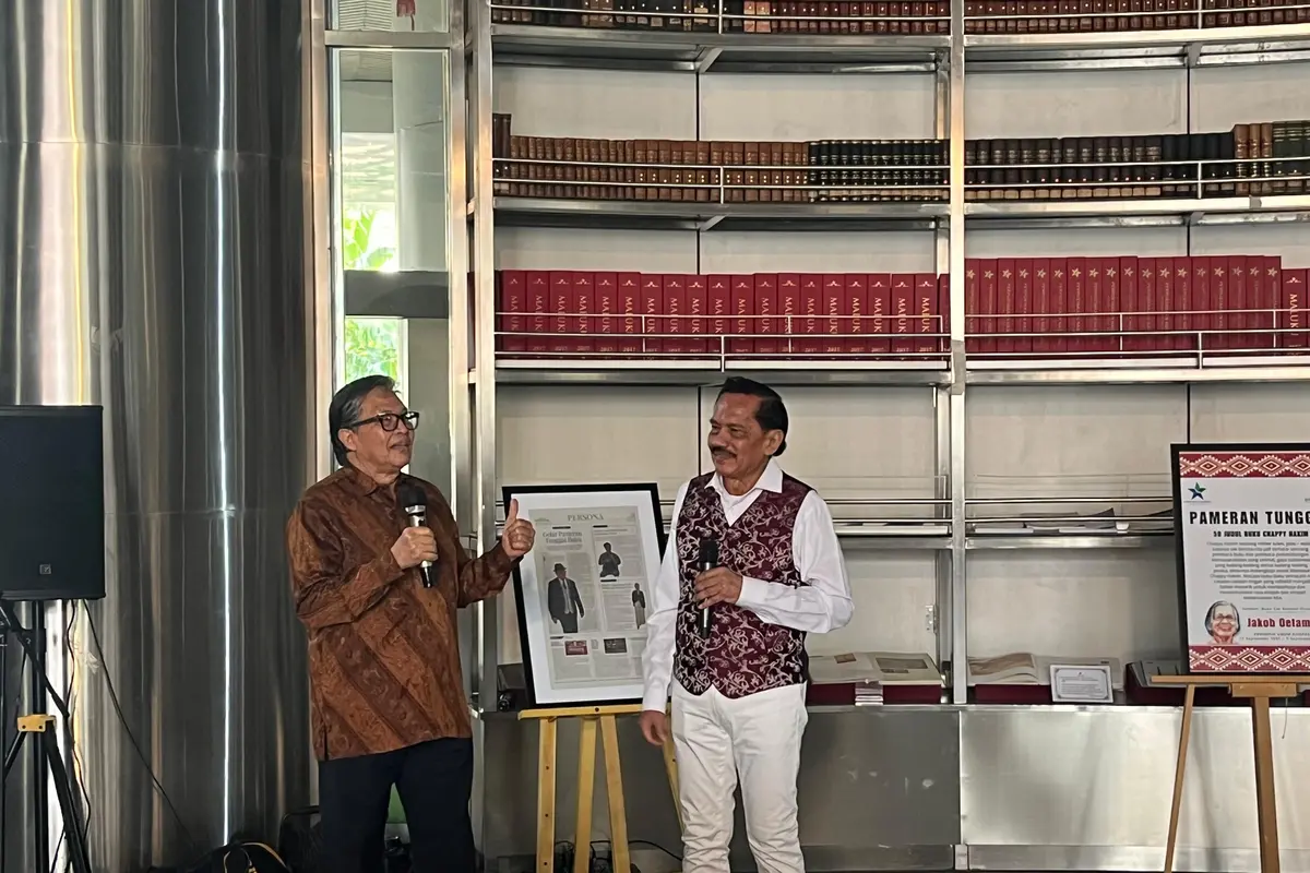 Pameran buku bertajuk 'Menjaga Ibu Pertiwi dan Bapak Angkasa-Retired but not Expired'.