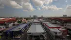 Suasana Pekan Raya Jakarta (PRJ) di JIEXPO Kemayoran, Jakarta, Rabu (27/5/2015). Pekan Raya Jakarta merupakan ajang pameran terbesar di Indonesia yang diselenggarakan dalam rangka peringatan HUT DKI Jakarta. (Liputan6.com/Faizal Fanani)