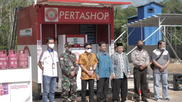 Pertashop merupakan lembaga penyalur Pertamina berskala kecil, untuk melayani kebutuhan konsumen BBM. (Foto: Pertamina)