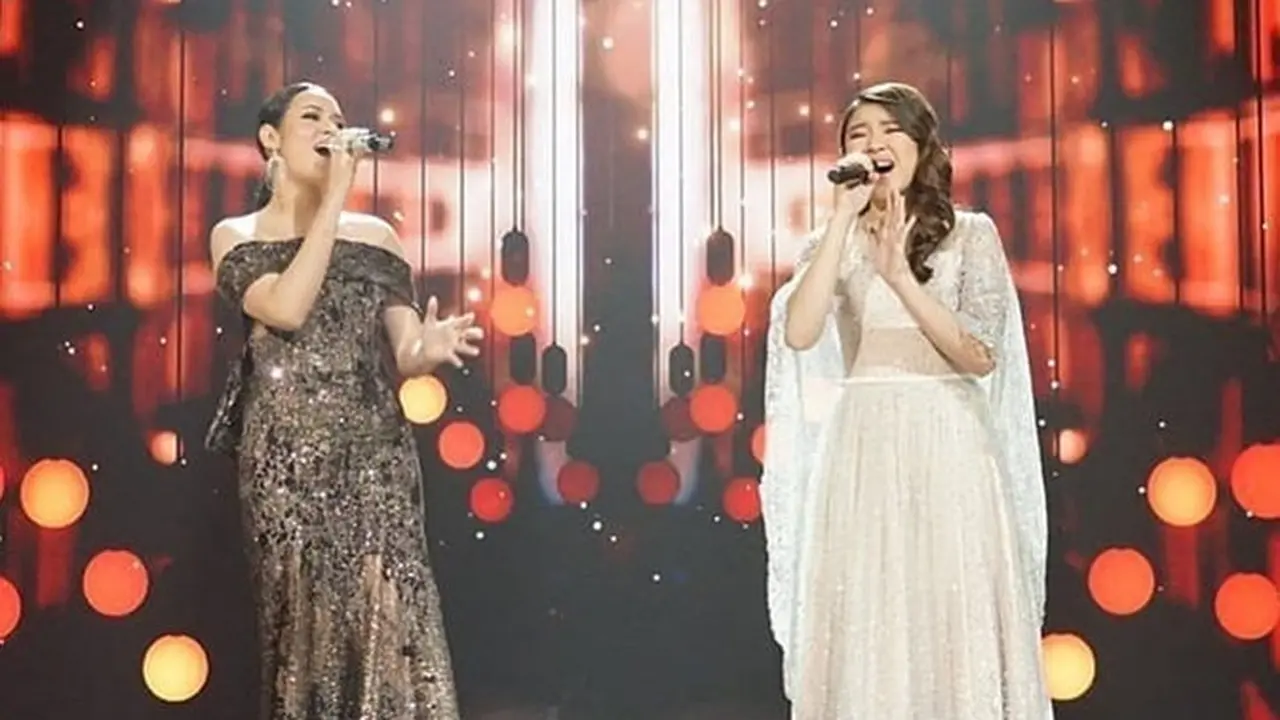 Sempat Kaget Bakal Duet Bareng, Ini 5 Potret Tiara Idol dan Raisa di Atas Panggung