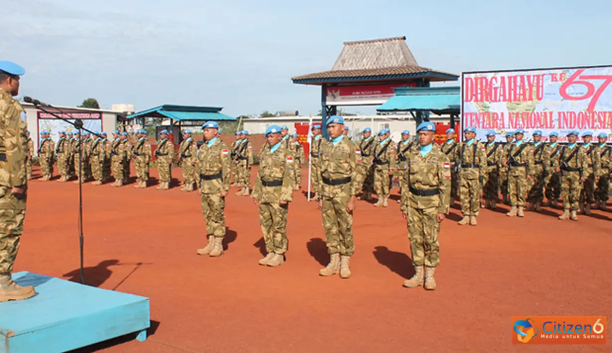 Citizen6, Kongo: Bertindak selaku Inspektur Upacara Dansatgas Konga XX-I/Monusco, Letnan Kolonel Czi Sapto Widhi Nugroho. Usai pelaksanaan upacara, dilanjutkan dengan pelaporaan kenaikan pangkat anggota Satgas. (Pengirim: Badarudin Bakri)