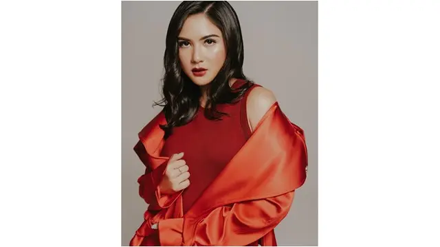 Dikabarkan Dekat Dengan Al Ghazali, Ini 7 Potret Cantiknya Jessica Mila