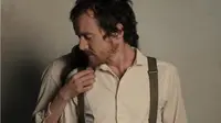 Ungkap Kesedihan, Damien Rice Tampak Rapuh di Videoklip Terbaru