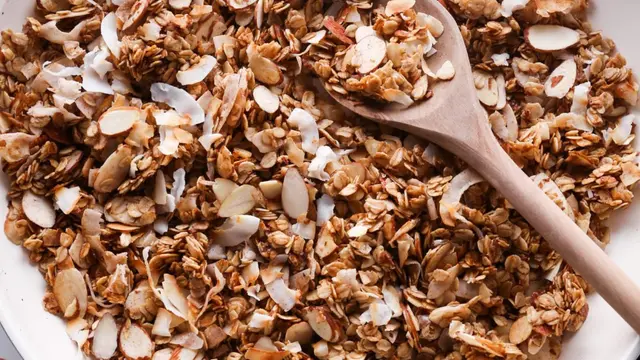 Manfaat Granola untuk Kesehatan dan Kecantikan