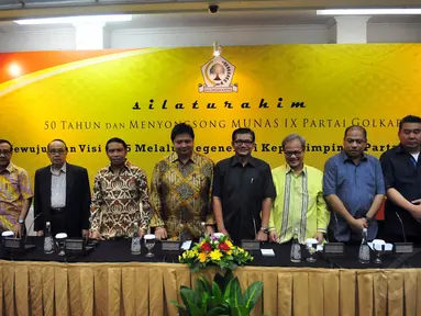 Sejumlah tokoh memperingati 50 tahun Golkar dan menyongsong Munas IX Partai Golkar 2015 di Jakarta, Kamis (30/10/2014). (Liputan6.com/Johan Tallo)