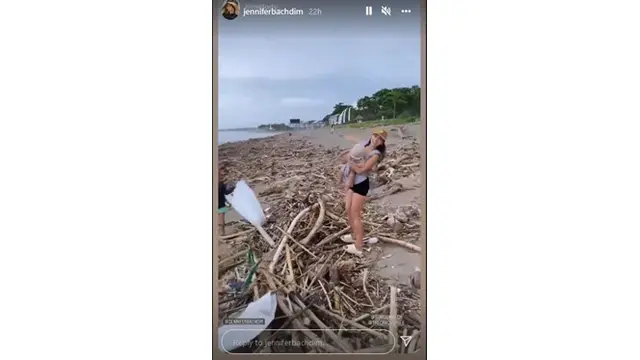 Ajak Anak Jaga Lingkungan, Ini 6 Potret Jennifer Bachdim Ikut Bersih Pantai di Bali