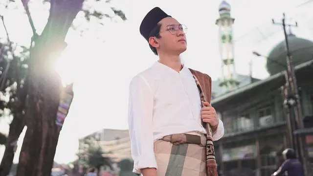 6 Potret Indra Kenz, Crazy Rich yang Kini Jadi Sorotan Warganet
