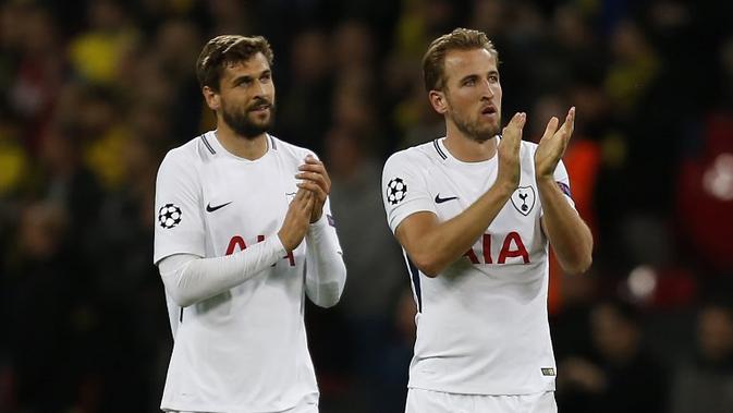 Dua striker Tottenham Hotspur, Fernando Llorente (kiri) dan Harry Kane (kanan). (AFP/Ian Kington)