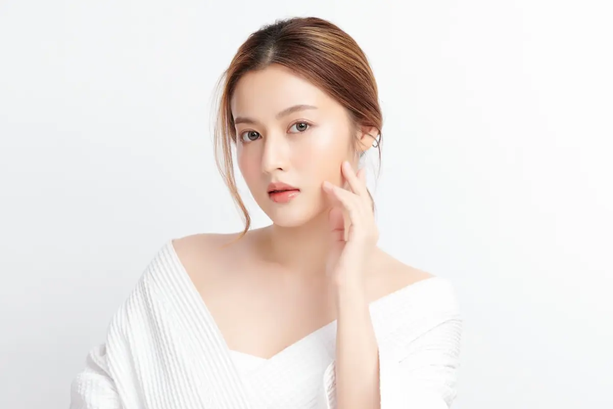 5 Cara Maksimalkan Penggunaan Krim Malam, Sambut Wajah Makin Glowing di Pagi Hari