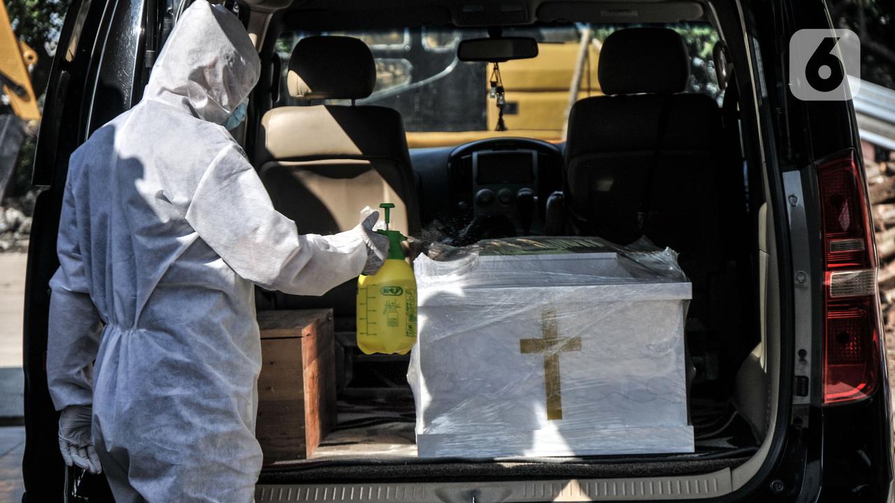 Proses Kremasi Jenazah Pasien Covid-19 di Krematorium Cilincing