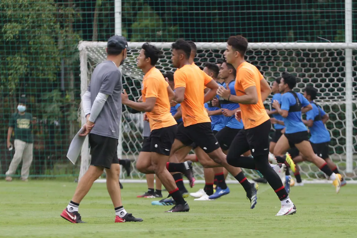 FOTO: Persiapan SEA Games 2021, Timnas Indonesia U-22 Gelar Latihan Perdana
