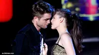 Reuni Twilight, Robert &amp; Kristen Stewart Bakal Kembali Bertemu?