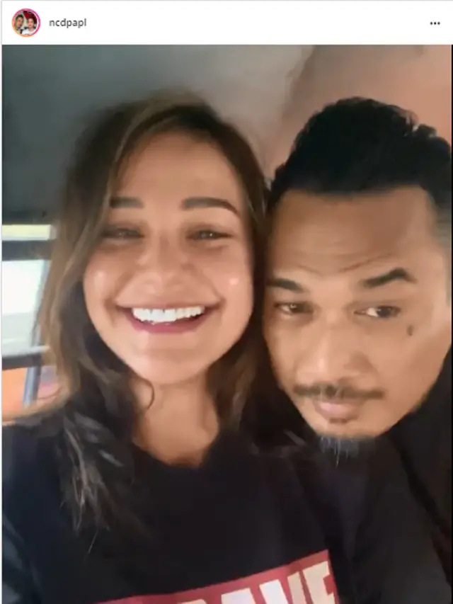 Nora Alexandra lepas rindu dengan Jerinx di mobil tahanan Instagram @ncdpapl