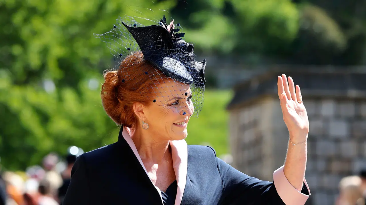 Topi Unik Pesohor Dunia di Pernikahan Pangeran Harry - Meghan Markle