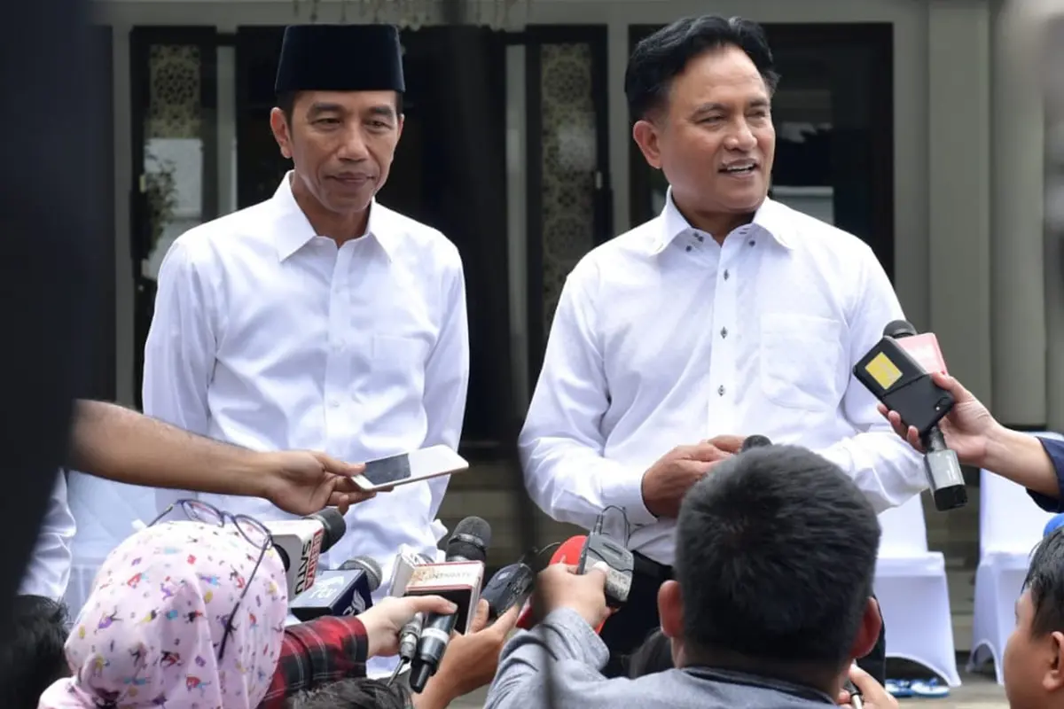 Keakraban Jokowi dan Yusril Ihza Mahendra di Istana Bogor
