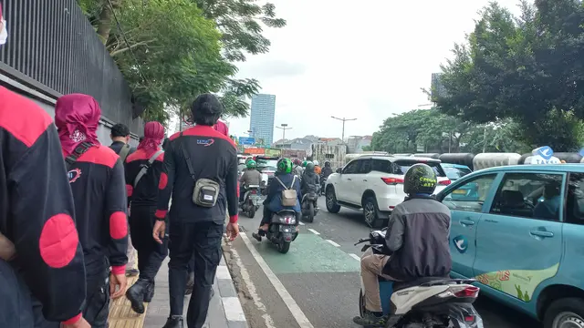 Demo  BBM di Gedung DPR RI