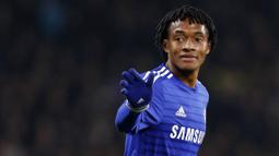 Juan Cuadrado didatangkan Chelsea pada Januari 2015 dari Fiorentina dengan biaya 31 juta euro. Sang pemain diketahui hanya bermain selama 6 bulan dengan mencatatkan 15 laga dan menciptakan 1 assist. Cuadrado kemudian dipinjamkan ke Juve pada 2017 sebelum akhirnya dipermanenkan. (AFP/Justin Tallis)