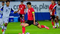 Aksi Son Heung-min dalam laga Korea Selatan vs El Salvador, Kamis (4/6/2026). (AP Photo/Tyler Tate)