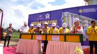 Peletakan batu pertama (groundbreaking) pembangunan gedung asrama putra di Madrasah Muallimin Muhammadiyah, Sedayu, Yogyakarta, Minggu (18/5/2025).