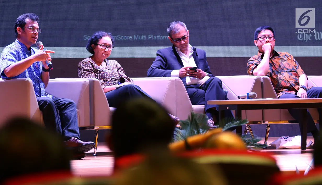 Pemimpin Redaksi The Jakarta Post, Nezar Patria menjadi pembicara dalam Konferensi Rakernas AMSI (Asosiasi Media Siber Indonesia) 2019 di Jakarta, Jumat (1/3). Konferensi itu membahas tema 'Regulasi  dan Transformasi Media'. (Liputan6com/Johan Tallo)