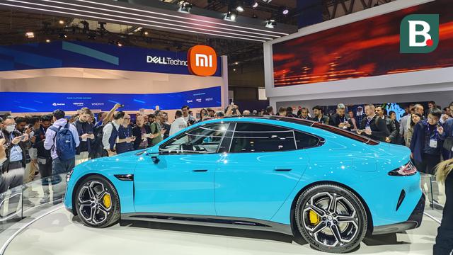 Xiaomi pamer mobil listrik Xiaomi SU7 di MWC 2024. Liputan6.com/Iskandar