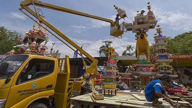 Mengarak Tabot di Kota Bengkulu