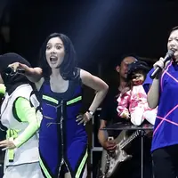 The 90’s Festival -Enno Lerian, Trio Kwek-Kwek, Tasya Kamila (Bambang E Ros/Fimela.com)