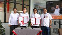 Penguatan kerja sama akademik antara Tel-U dan APJII melalui penandatanganan Nota Kesepahaman (MoU) di Tel-U Coffee, Selasa (18/3). (sumber foto: Humas Tel-U)
